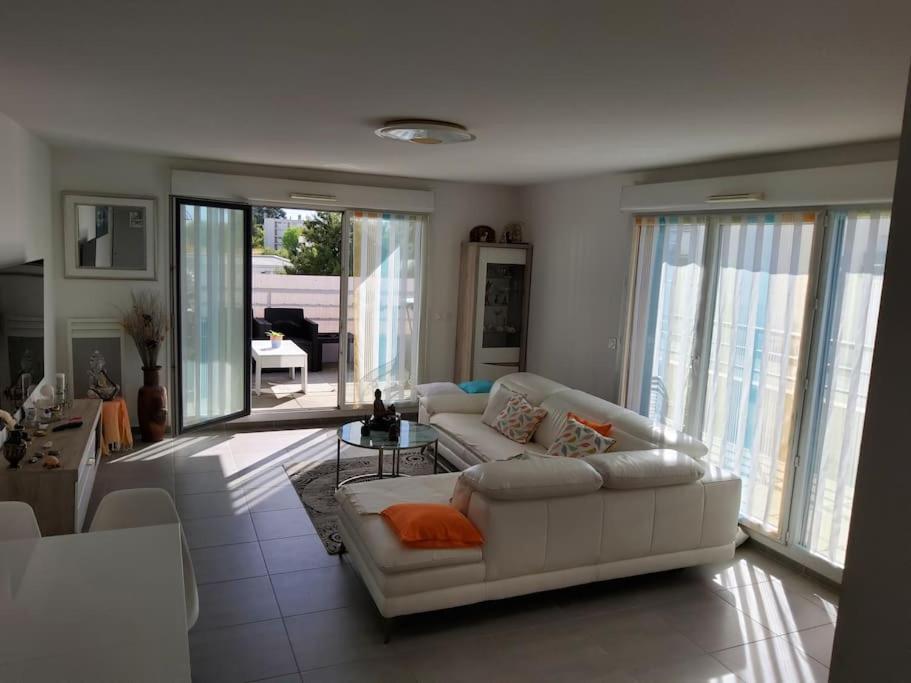 Magnifique Rooftop Duplex Climatise Familial, Aux Arceaux มงต์เปอลิเยร์ ภายนอก รูปภาพ